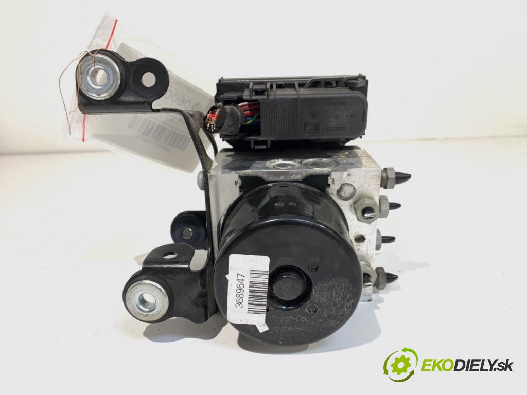 VOLVO XC60 I SUV 2017 110 kW D3 1969 Pumpa ABS 31423348 (Pumpa ABS)