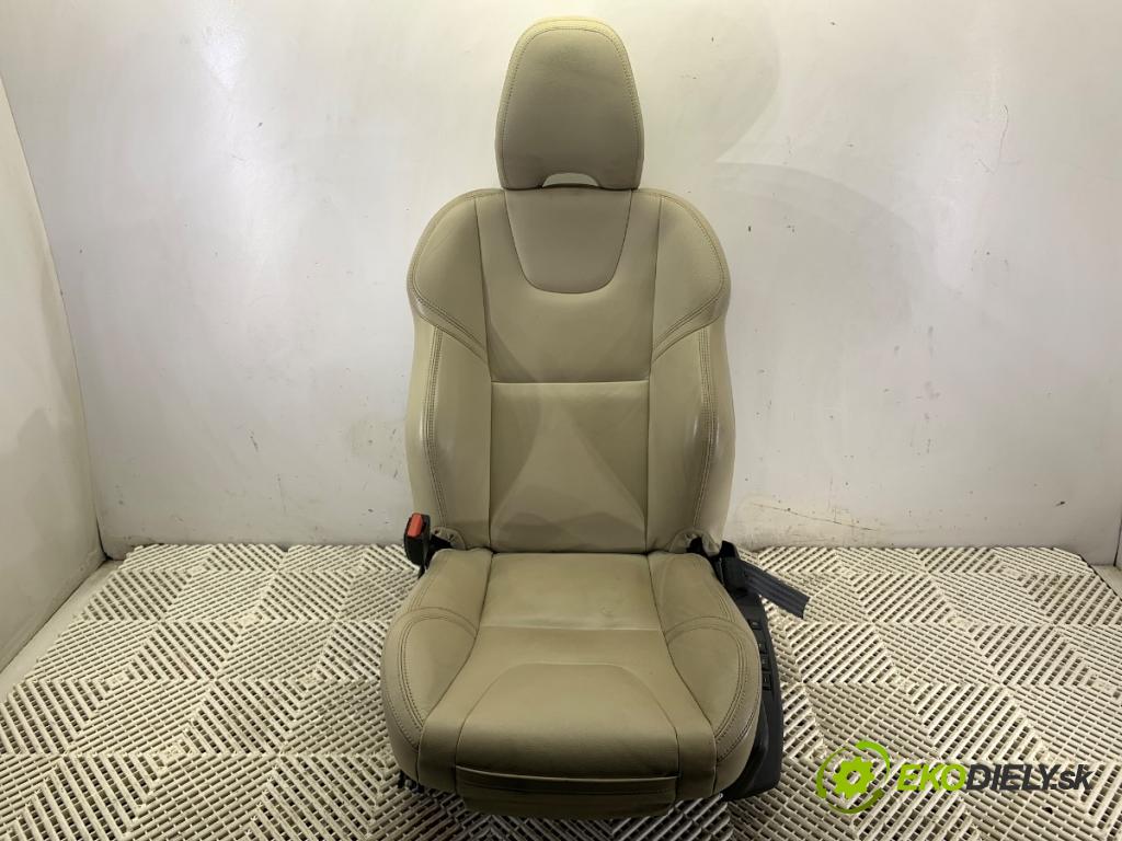 VOLVO XC60 I SUV 2017 110 kW D3 1969 Sedadlo ľavy predný 