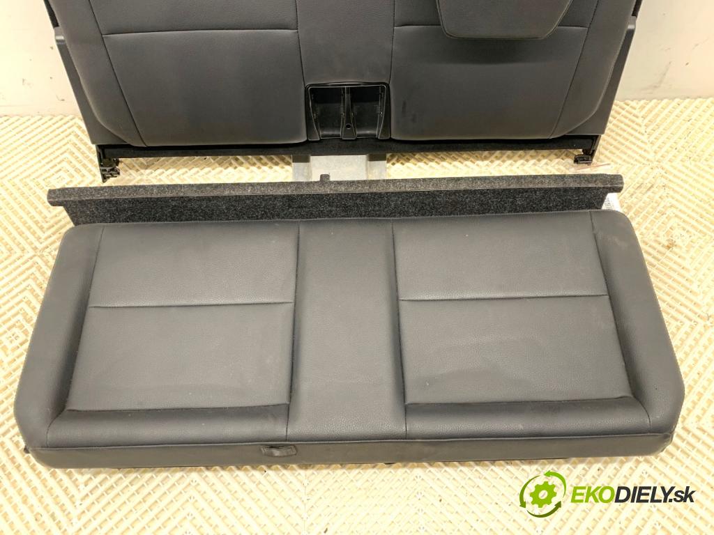 MERCEDES-BENZ S212 Kombi 2015 100 kW E 200 CDI / BlueTEC (212.205, 212.206) 2143 podlaha kufra Sedadlo tretí rad