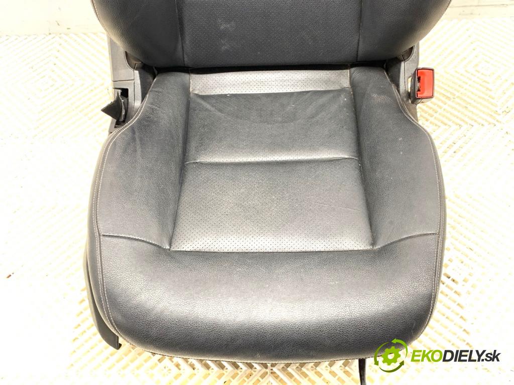 MERCEDES-BENZ S212 Kombi 2015 100 kW E 200 CDI / BlueTEC (212.205, 212.206) 2143 Sedadlo pravy predný