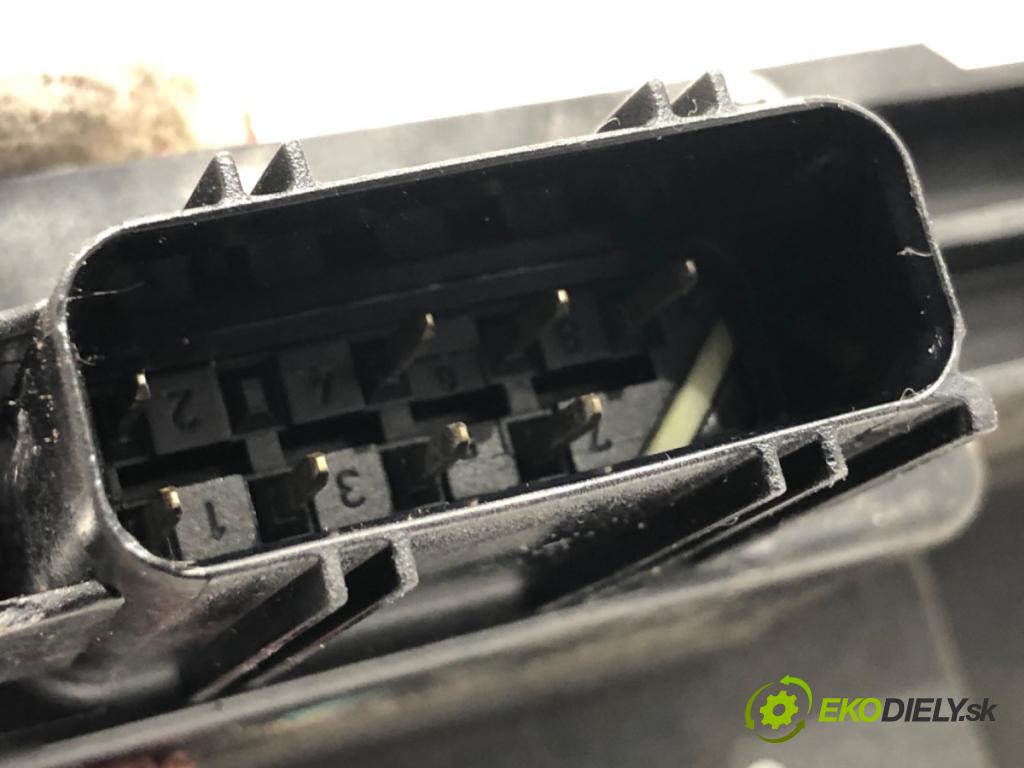 FORD FIESTA V (JH_, JD_) 2001 - 2014    1.4 TDCi 50 kW [68 KM] olej napędowy 2001 - 2008  zámok dveře levý přední část 8 pin
