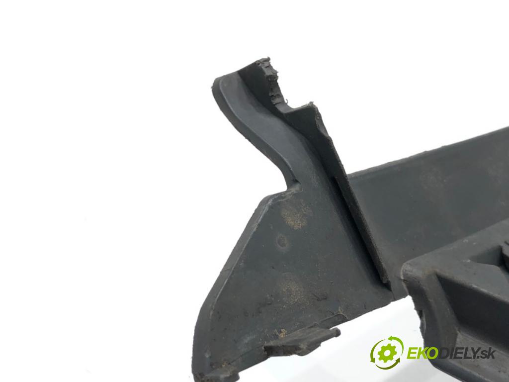 FORD FIESTA V (JH_, JD_) 2001 - 2014    1.4 TDCi 50 kW [68 KM] olej napędowy 2001 - 2008  Mriežka maska  (Mriežka predná (maska chladiča))