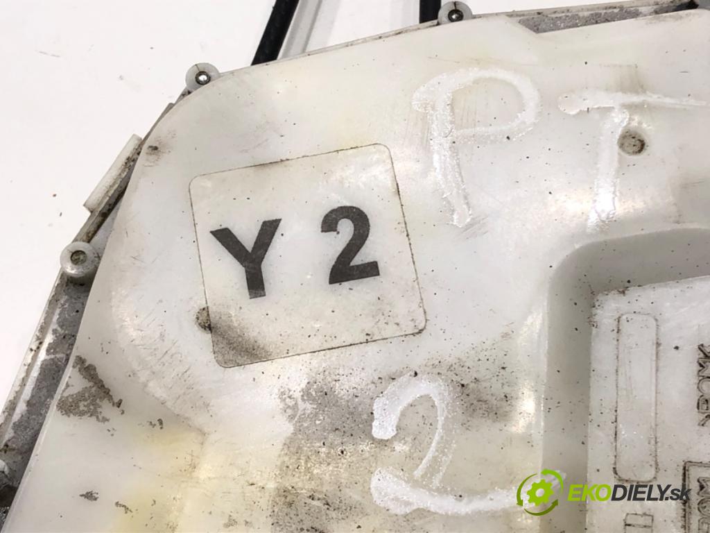 SUZUKI SX4 liftback 2008 79 kW 1.6 VVT (RW 416) 1586 zámok dveře pravý zadní část
