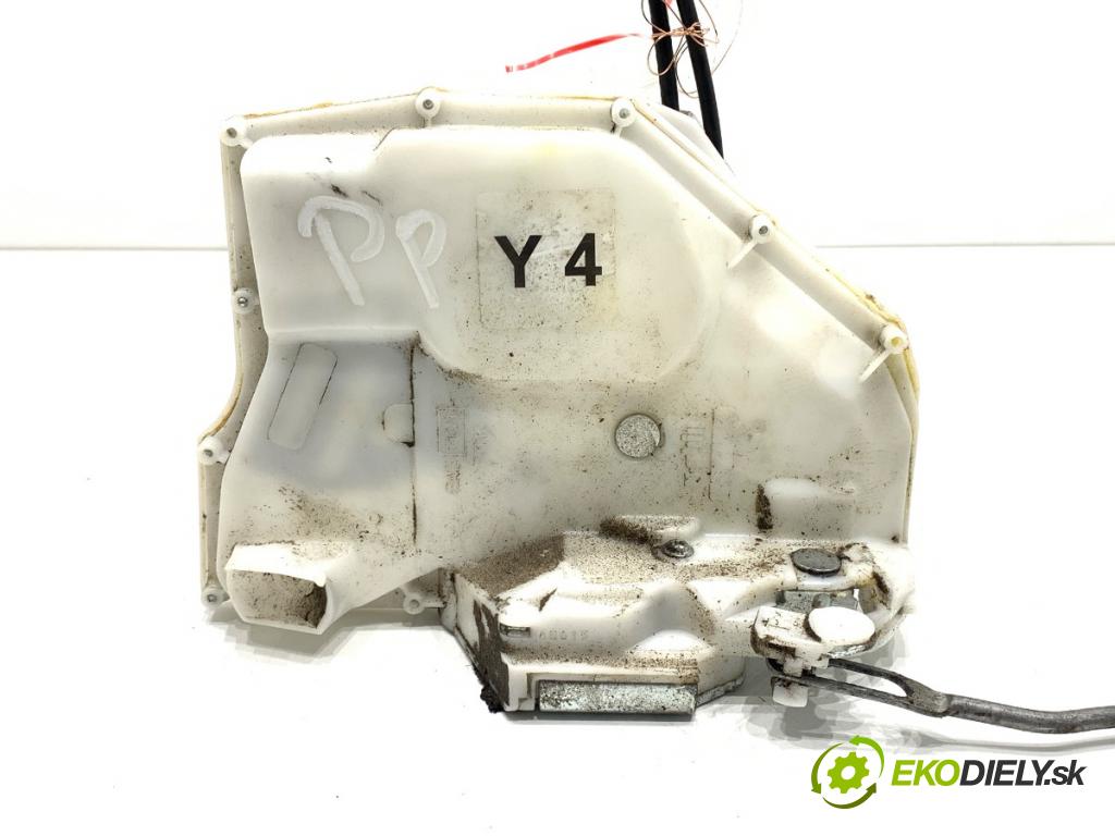 SUZUKI SX4 liftback 2008 79 kW 1.6 VVT (RW 416) 1586 zámok dveře pravý přední část