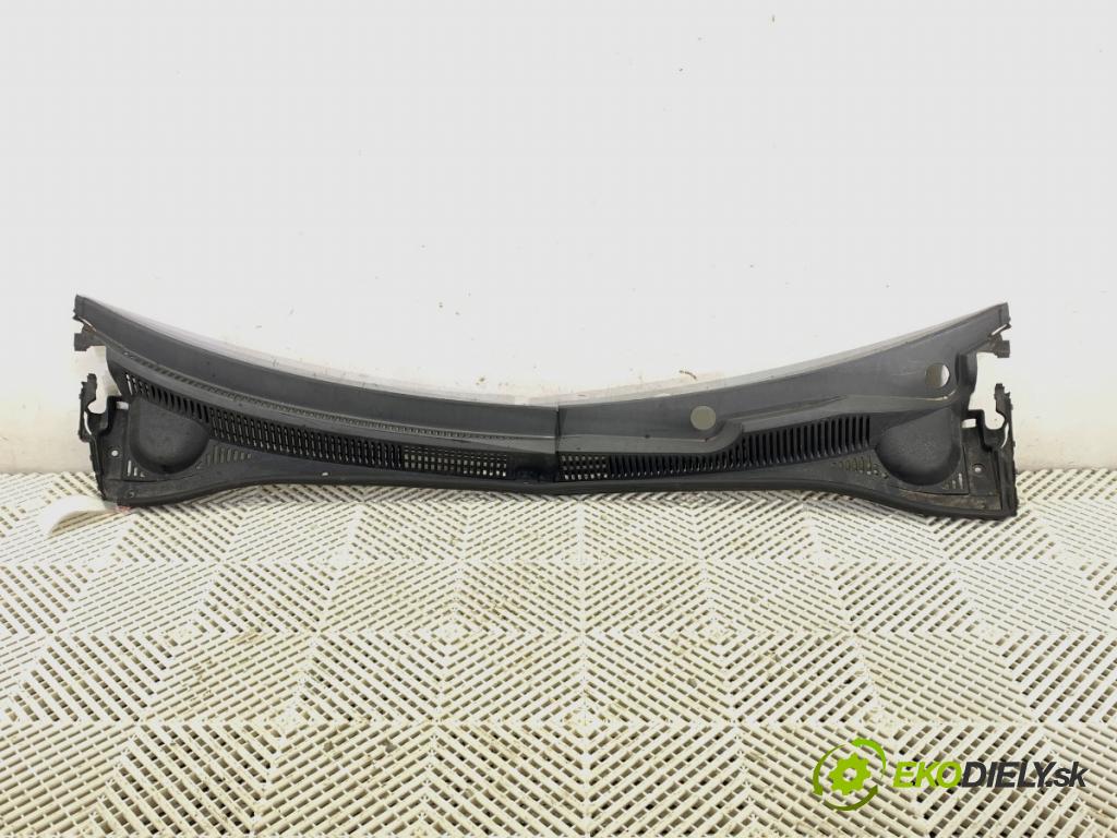 SUZUKI SX4 liftback 2008 79 kW 1.6 VVT (RW 416) 1586 Torpédo, plast pod čelné okno 72341-79J1L (Torpédo (plast pod čelným sklom))
