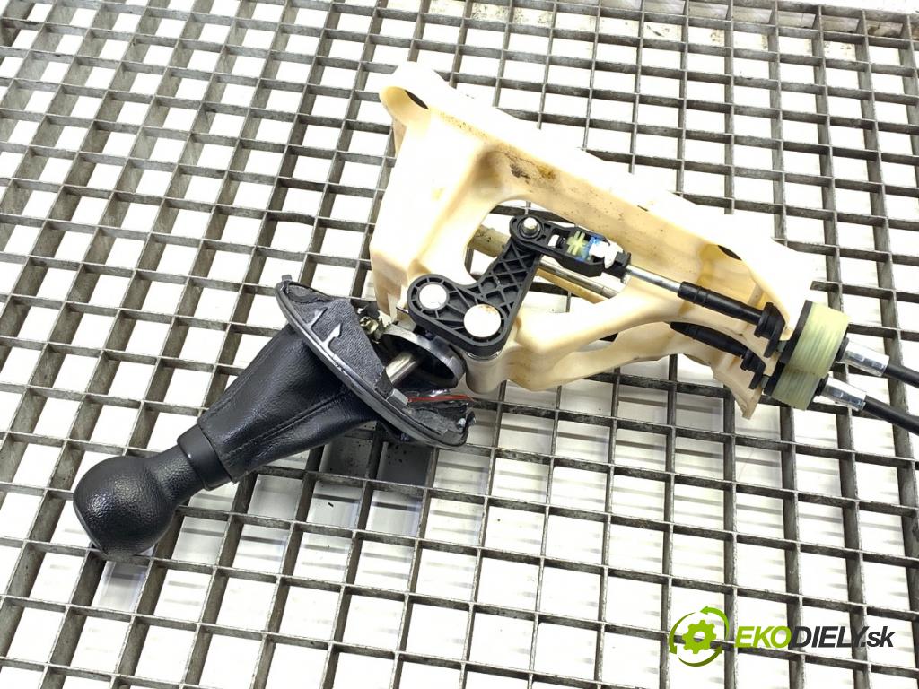 SUZUKI SX4 (EY, GY) 2006 - 2022    1.6 VVT (RW 416) 79 kW [107 KM] benzyna 2006 - 2022  Kulisa  (Rýchlostná páka (kulisa))