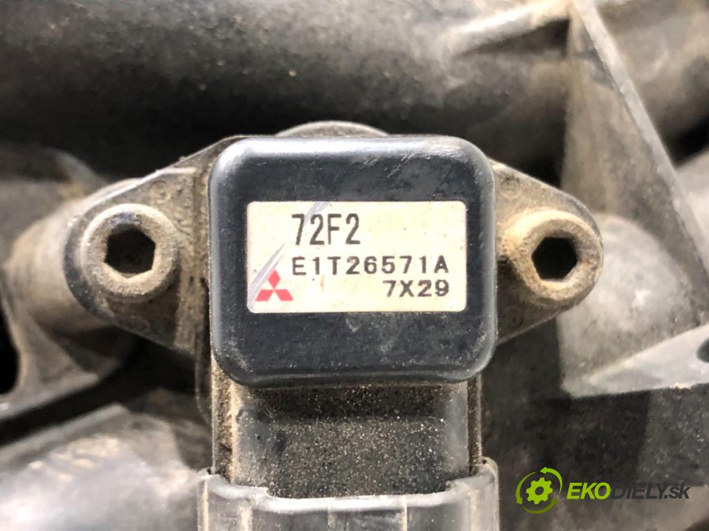 SUZUKI SX4 liftback 2008 79 kW 1.6 VVT (RW 416) 1586 Potrubie sacie, sanie  (Sacie potrubie)