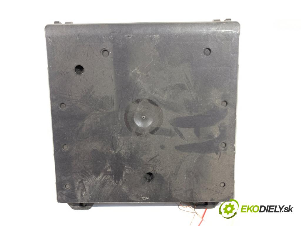 SKODA FABIA I liftback 2005 55 kW 1.4 16V 1390 Modul komfortu 6Q1937049D (Modul komfortu)