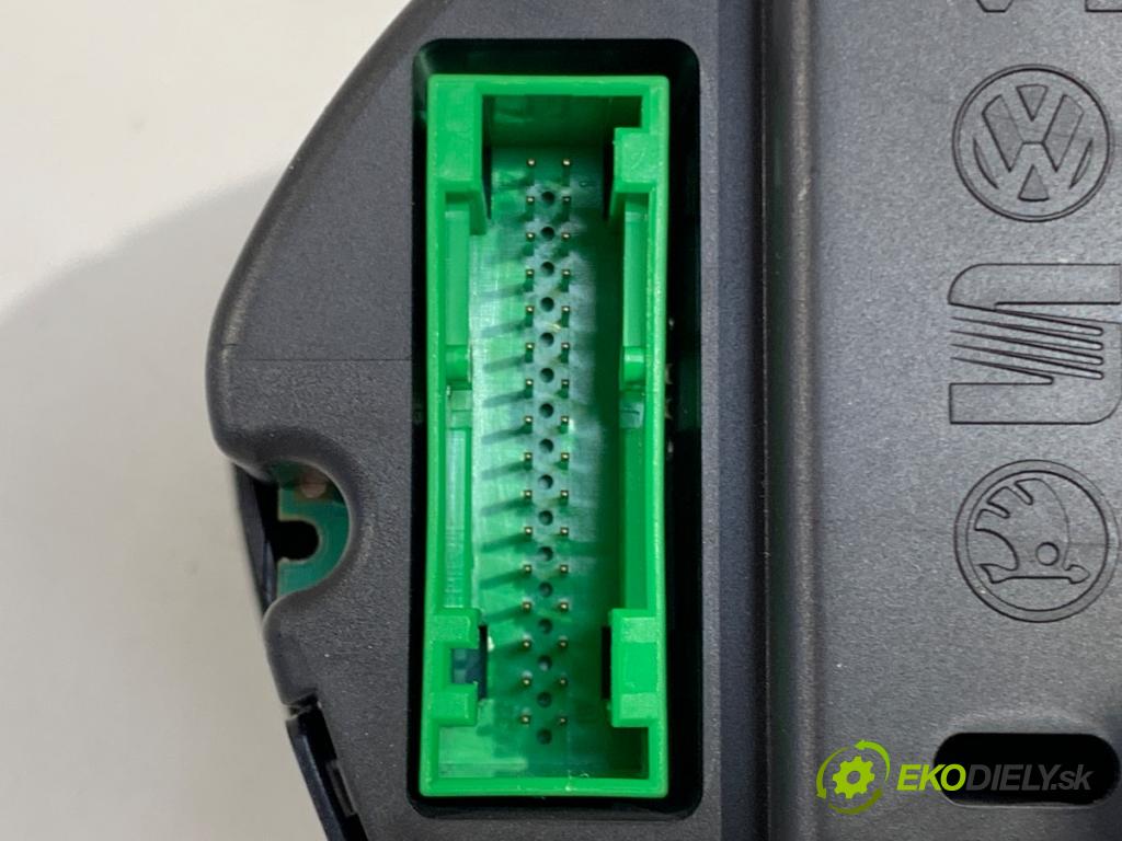 SKODA FABIA I (6Y2) 1999 - 2008    1.4 16V 55 kW [75 KM] benzyna 1999 - 2008  Prístrojovka 6Y0920881L (Prístrojová doska, displej)