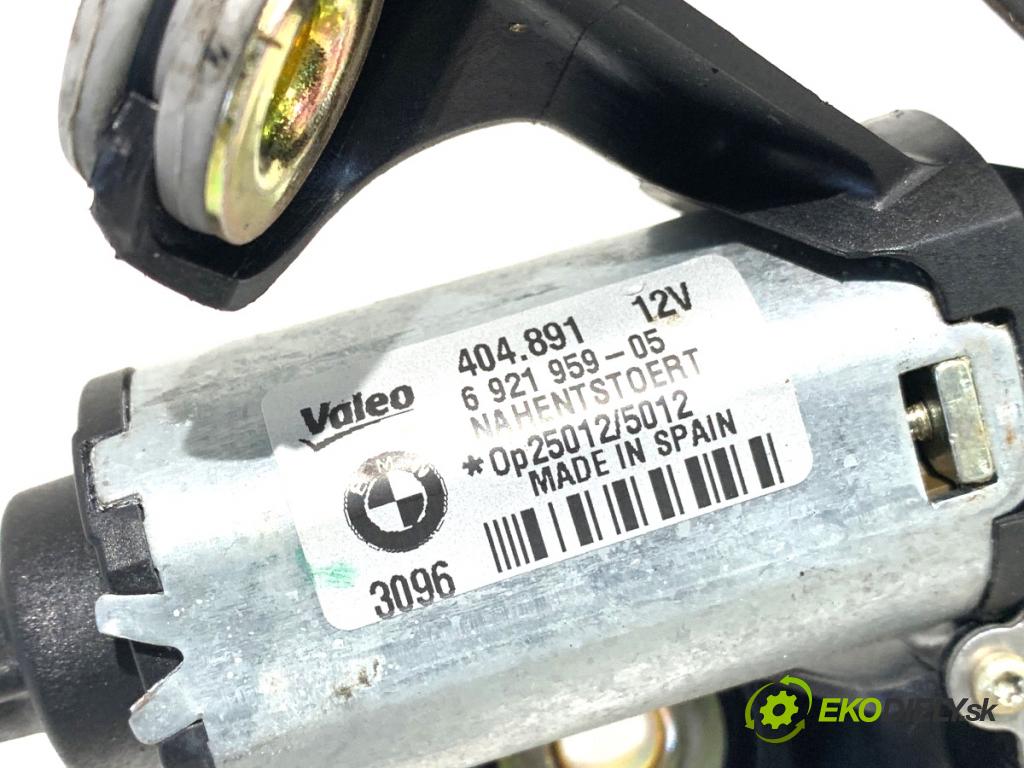 BMW E87 liftback 2006 120 kW 120 d 1995 Motor stieračov zad 6921959