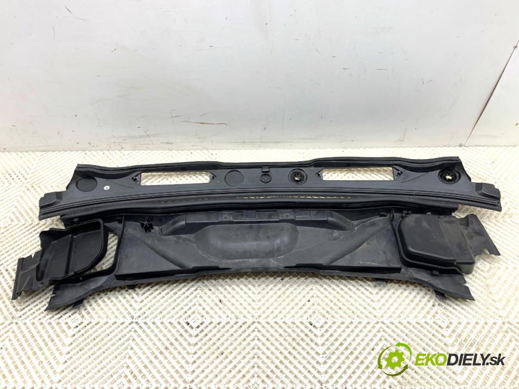 BMW 1 (E87) 2003 - 2013    120 d 120 kW [163 KM] olej napędowy 2004 - 2011  torpédo plast pod čelní okno 6989788