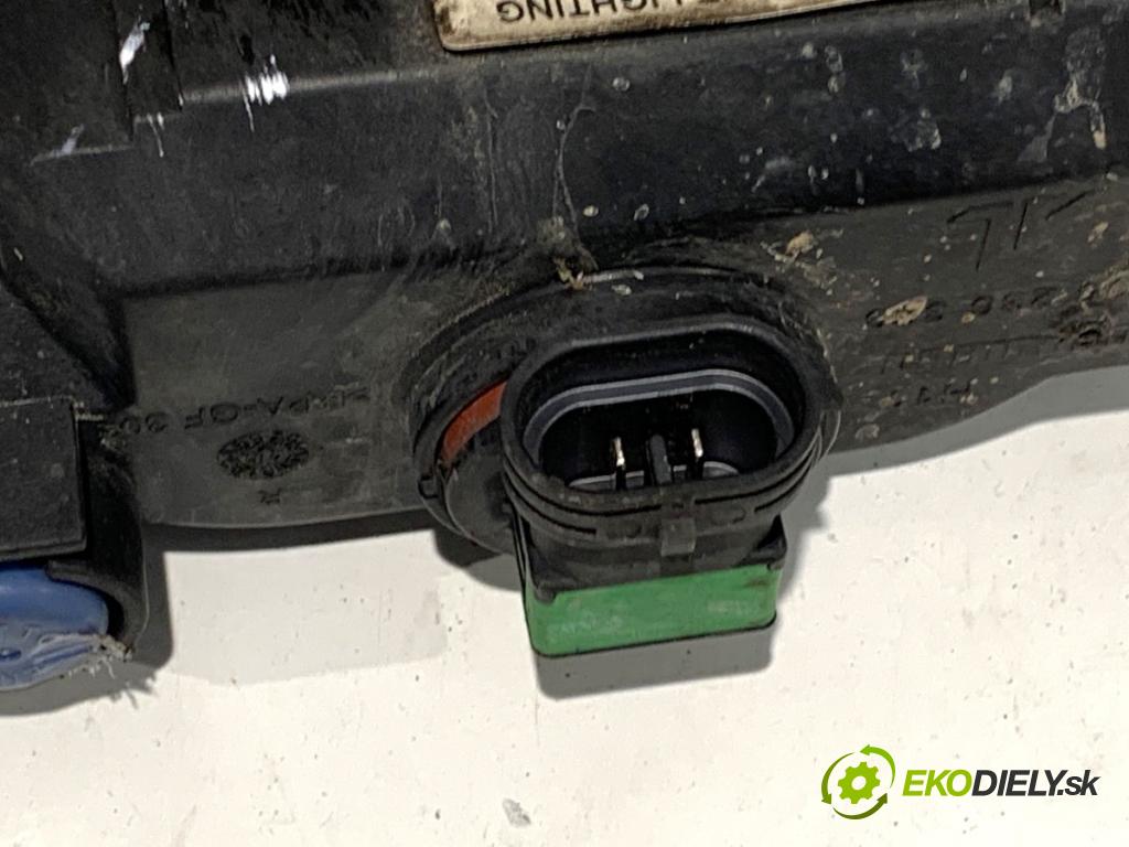 BMW E87 liftback 2006 120 kW 120 d 1995 hmlové svetlo, hmlovka pravý přední část 7181288 0305084002