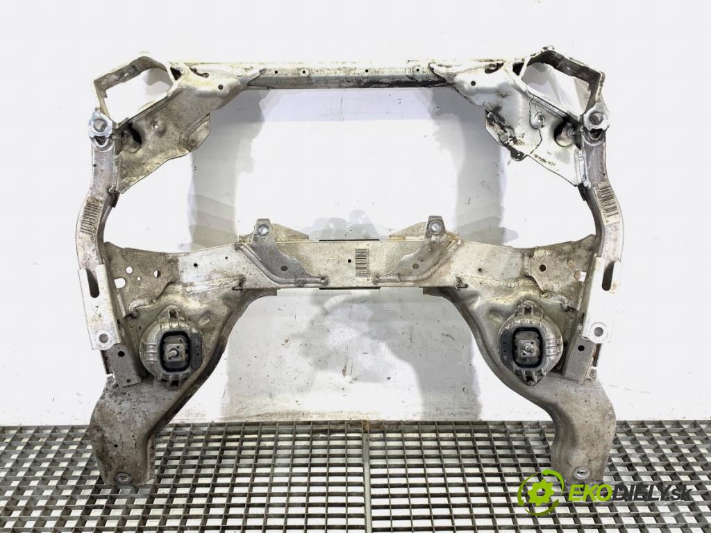 BMW E87 liftback 2006 120 kW 120 d 1995 Výstuha pod Motor  (Výstuhy predné)