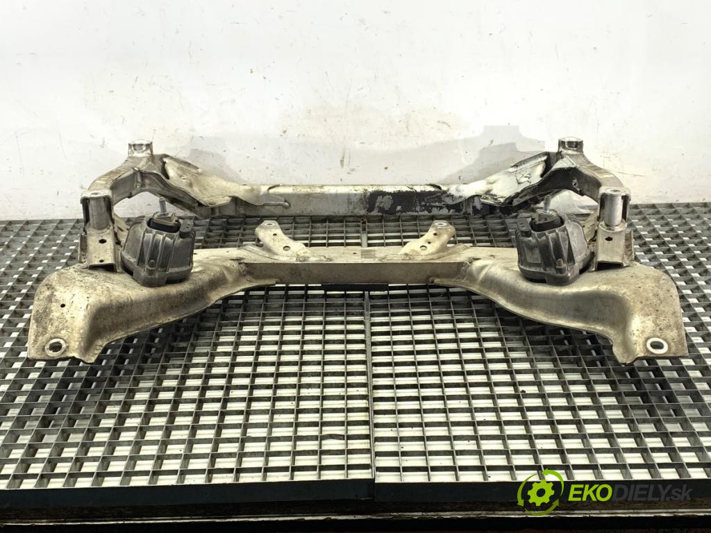 BMW E87 liftback 2006 120 kW 120 d 1995 Výstuha pod Motor  (Výstuhy predné)