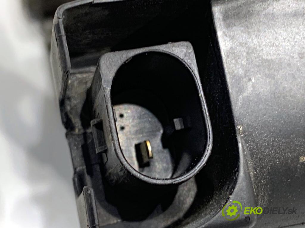BMW E87 liftback 2006 120 kW 120 d 1995 Alternátor 7799180 (Alternátor)