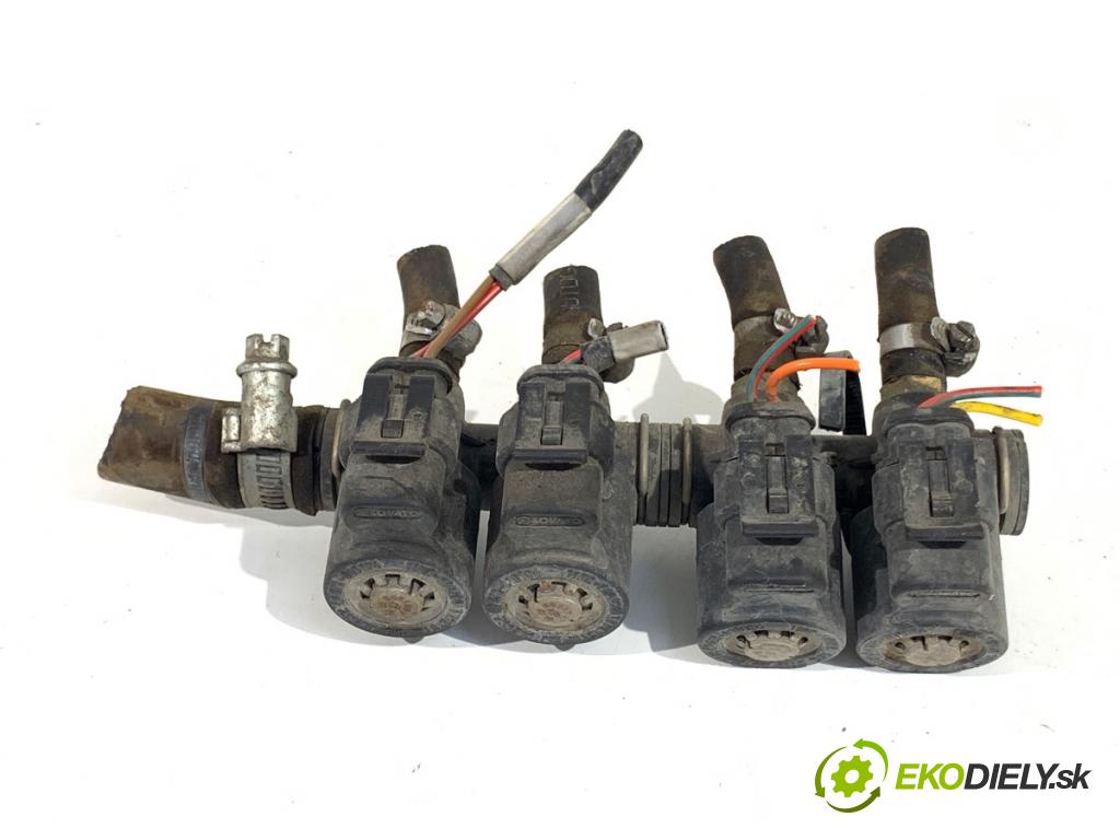 SKODA FABIA I liftback 2005 55 kW 1.4 16V 1390 vstrekovač LPG 67R-010194