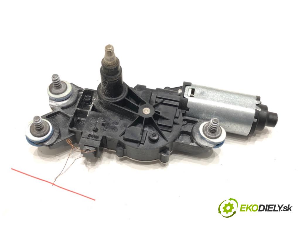VOLVO XC60 I SUV 2017 110 kW D3 1969 Motor stieračov zad 31290787