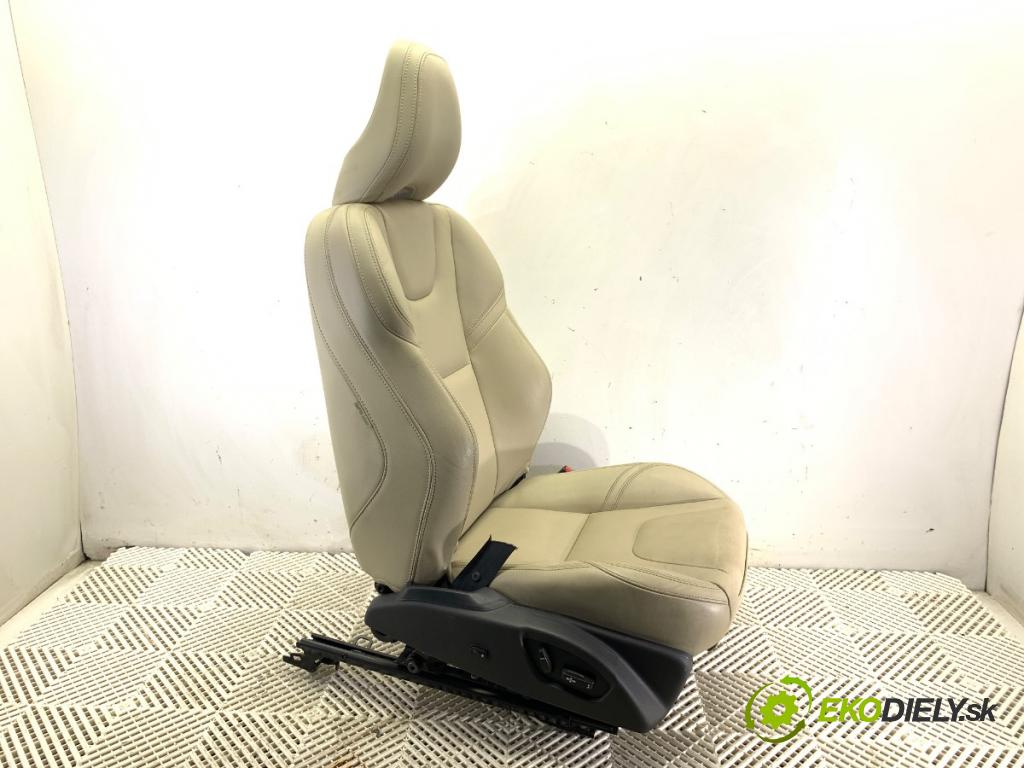 VOLVO XC60 I SUV 2017 110 kW D3 1969 Sedadlo pravy predný