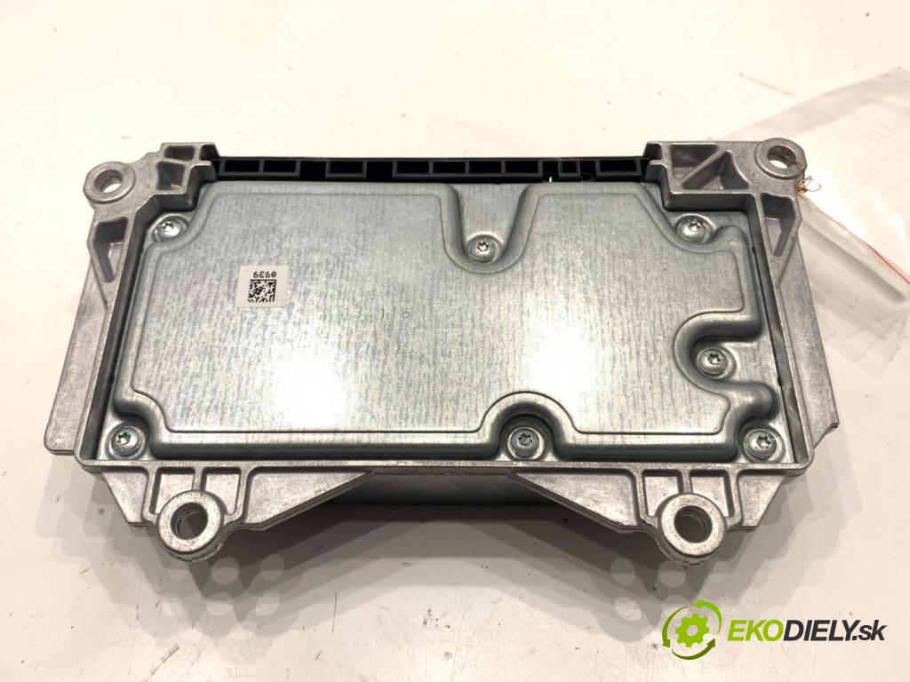 VOLVO XC60 I SUV 2017 110 kW D3 1969 senzor airbag P31658440 (Snímač)