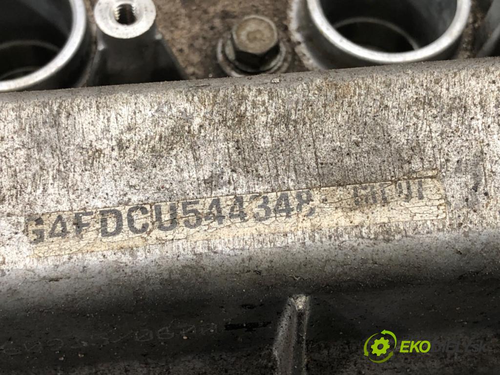 HYUNDAI i40 sedan 2012 99 kW 1.6 GDI 1591 Hlava valcov D4FD (Hlava valcov)