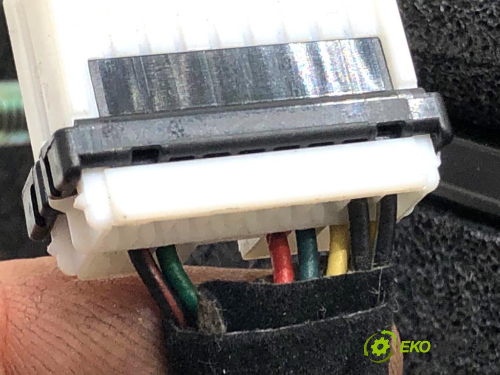 HYUNDAI i40 sedan 2012 99 kW 1.6 GDI 1591 Spätné zrkadlo ľavy