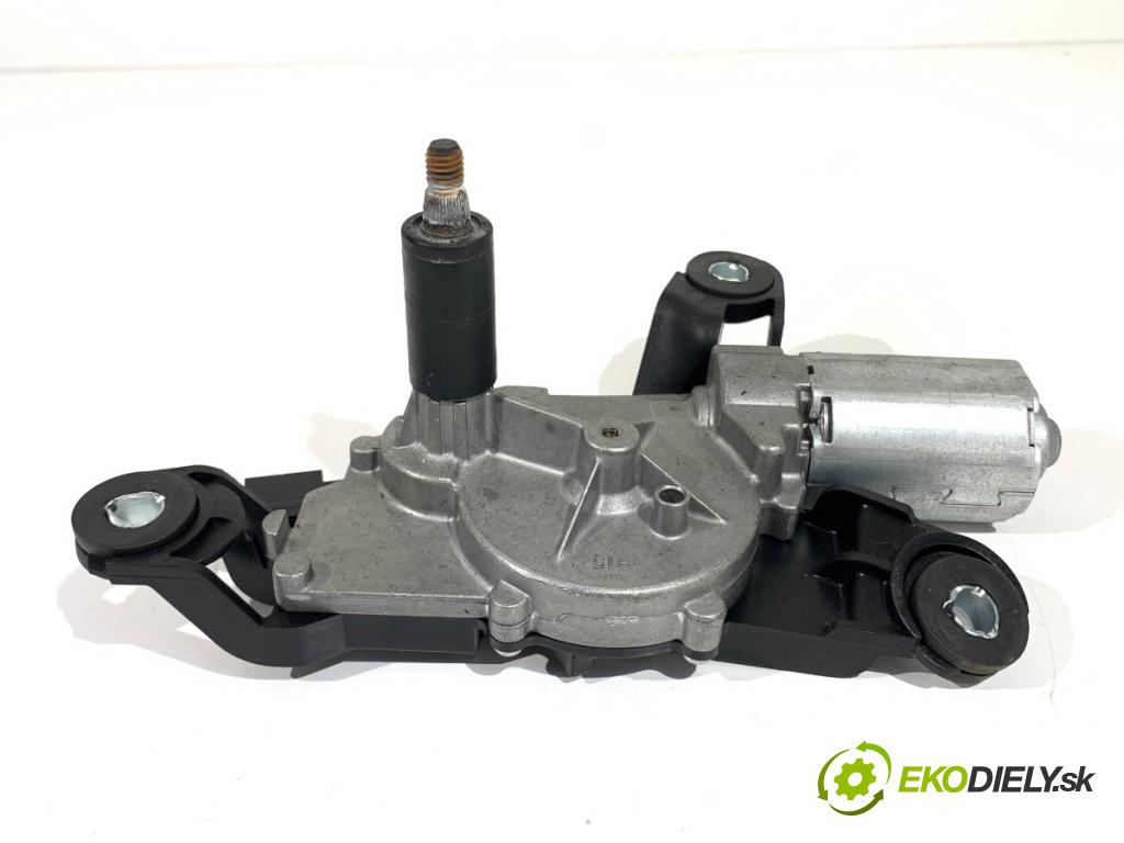 MITSUBISHI COLT VI liftback 2007 70 kW 1.3 1332 Motor stieračov zad 0390201599