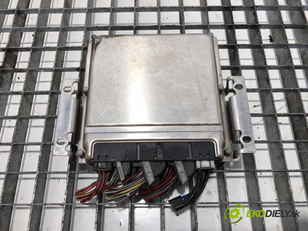 MERCEDES-BENZ W638 Autobus 2001 75 kW 110 CDI 2.2 (638.194) 2148 riadiaca jednotka Motor 0281010605 A6111537179 (Riadiaca jednotka)