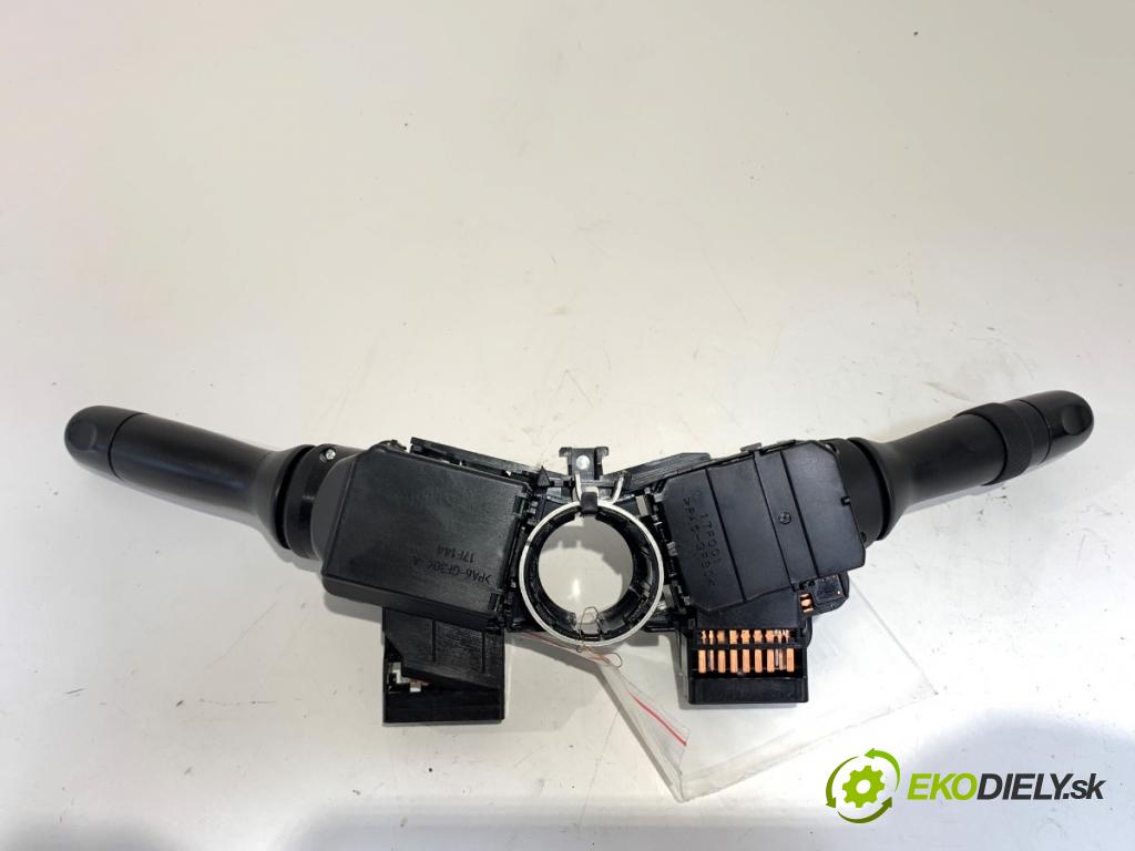 TOYOTA YARIS II liftback 2006 64 kW 1.3 VVT-i (SCP90_) 1298 Prepínač kombinovaný 0D080-17F142 (Prepínacie páčky pod volantom)