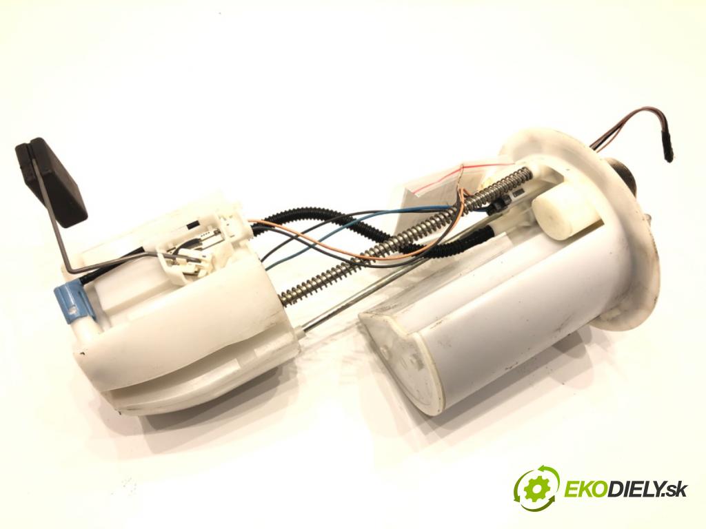 TOYOTA YARIS (_P9_) 2005 - 2014    1.3 VVT-i (SCP90_) 64 kW [87 KM] benzyna 2005 - 2010  pumpa paliva 77020-0D080