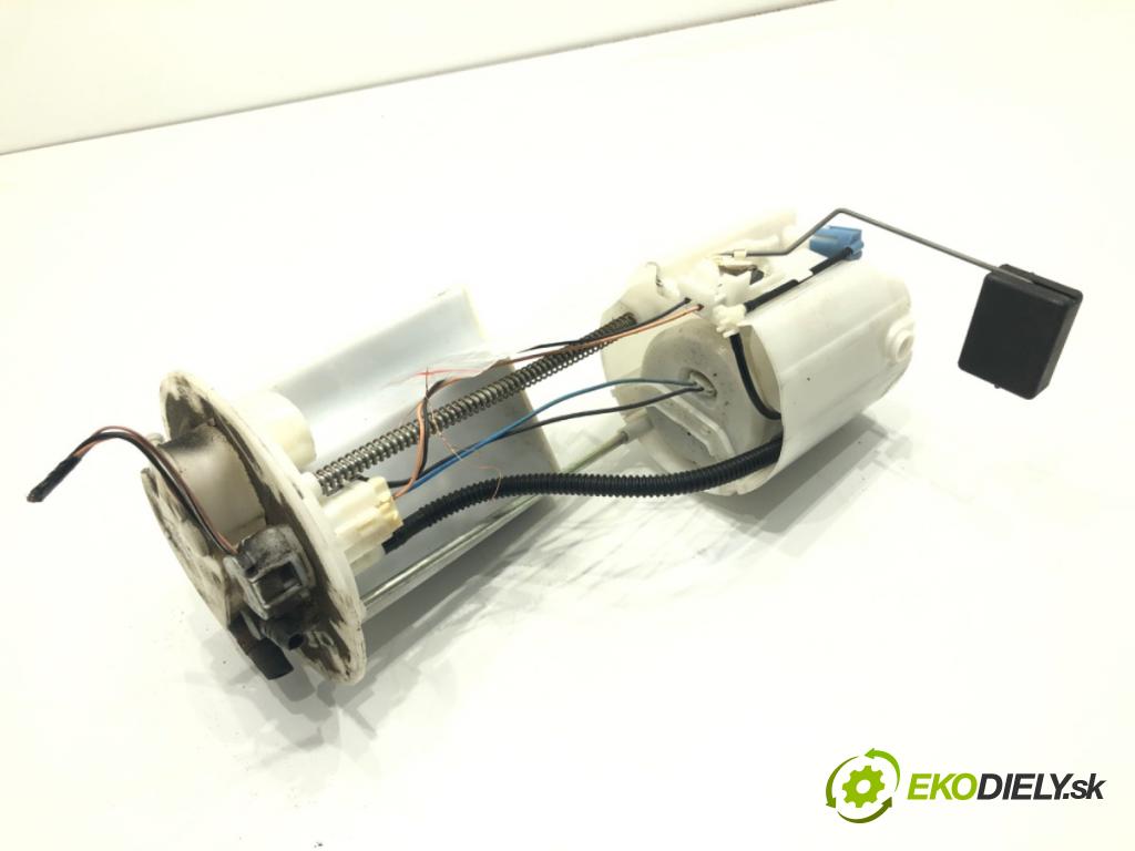 TOYOTA YARIS (_P9_) 2005 - 2014    1.3 VVT-i (SCP90_) 64 kW [87 KM] benzyna 2005 - 2010  pumpa paliva 77020-0D080
