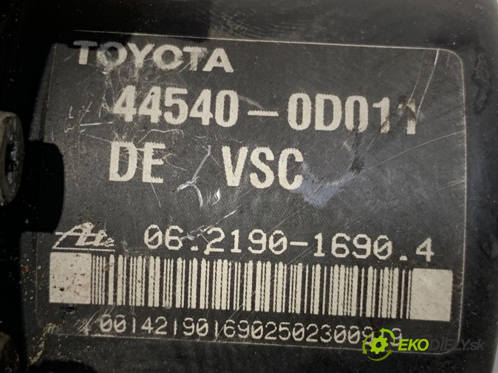 TOYOTA YARIS II liftback 2006 64 kW 1.3 VVT-i (SCP90_) 1298 Pumpa ABS 44540-0D011 (Pumpa ABS)