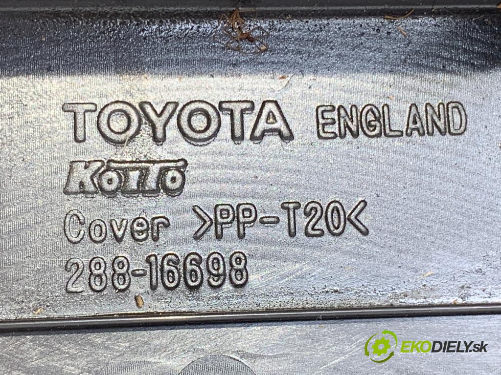 TOYOTA YARIS II liftback 2006 64 kW 1.3 VVT-i (SCP90_) 1298 Svetlo brzdových svetiel 288-16698