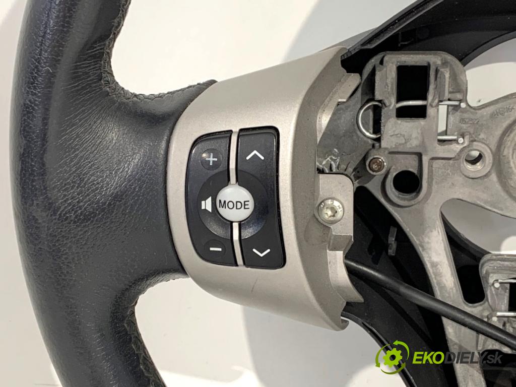 TOYOTA YARIS (_P9_) 2005 - 2014    1.3 VVT-i (SCP90_) 64 kW [87 KM] benzyna 2005 - 2010  Volant  (Volant)