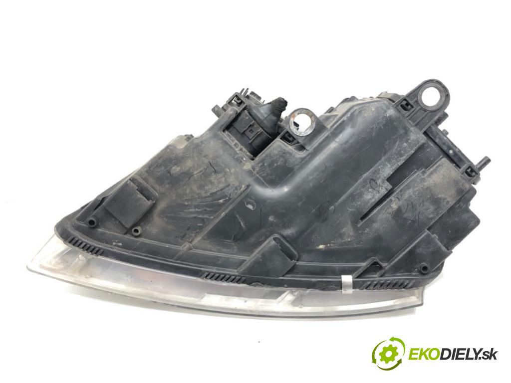 AUDI A8 D3 sedan 2003 202 kW 4.0 TDI quattro 3936 světlomet pravý přední část XENON 4E0941004BR