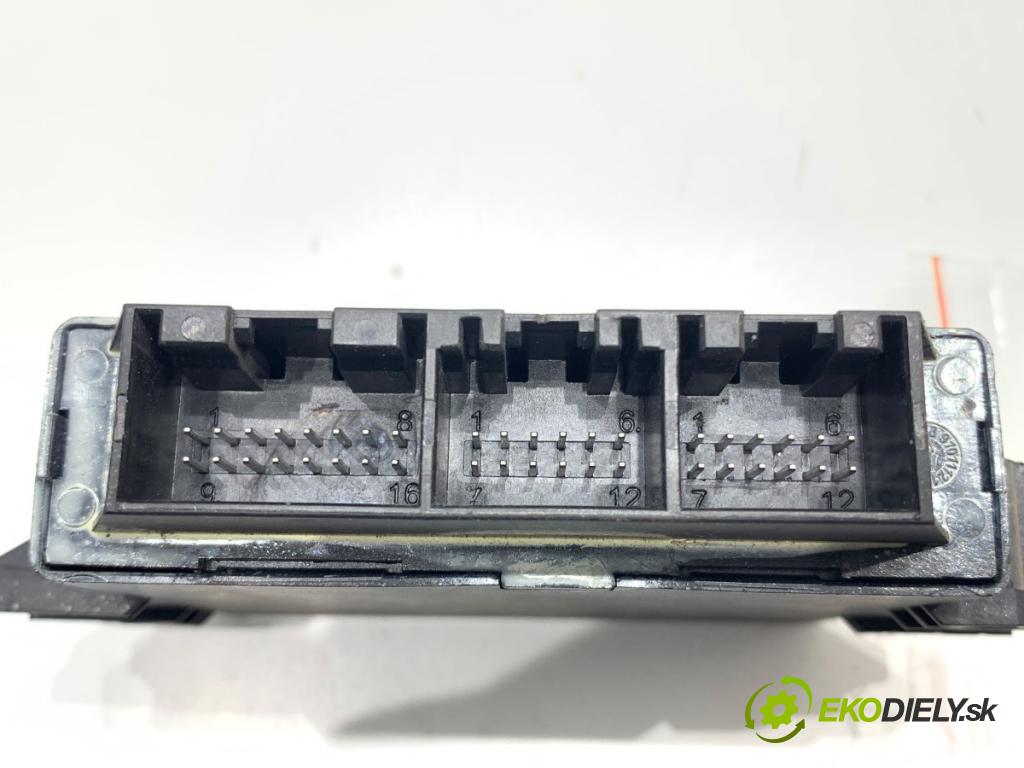 AUDI A8 D3 sedan 2003 202 kW 4.0 TDI quattro 3936 Modul PDC 4F0919283H (Riadiaca jednotka ostatné)