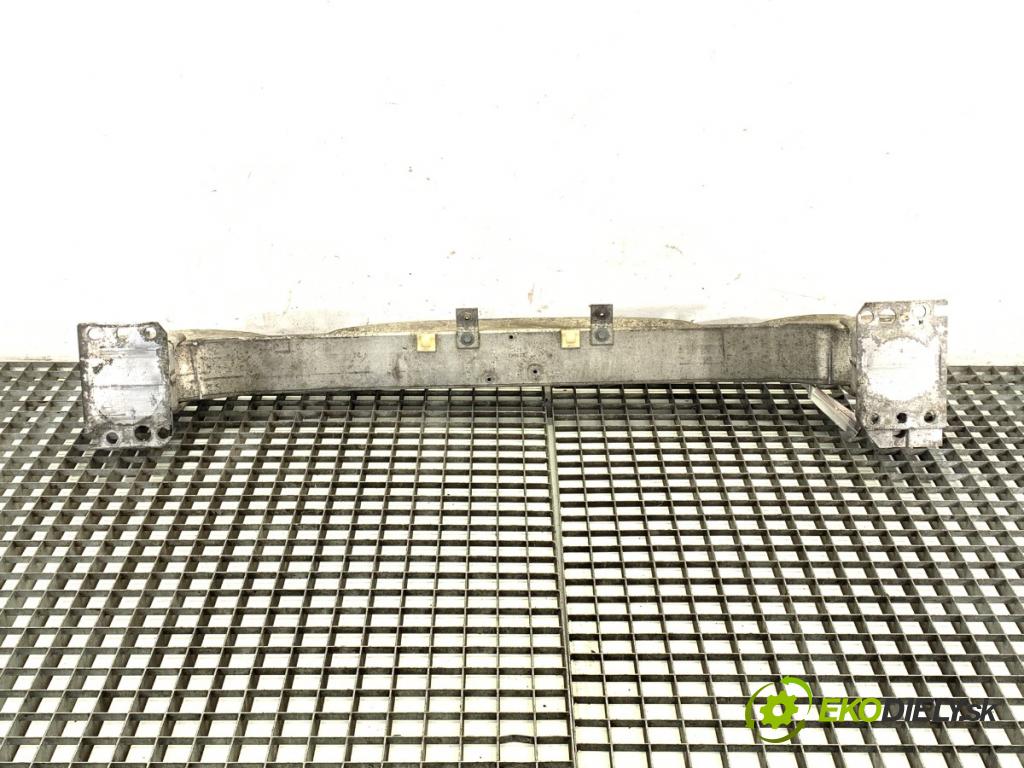 AUDI A8 D3 sedan 2003 202 kW 4.0 TDI quattro 3936 Výstuha nárazníka predný  (Výstuhy predné)