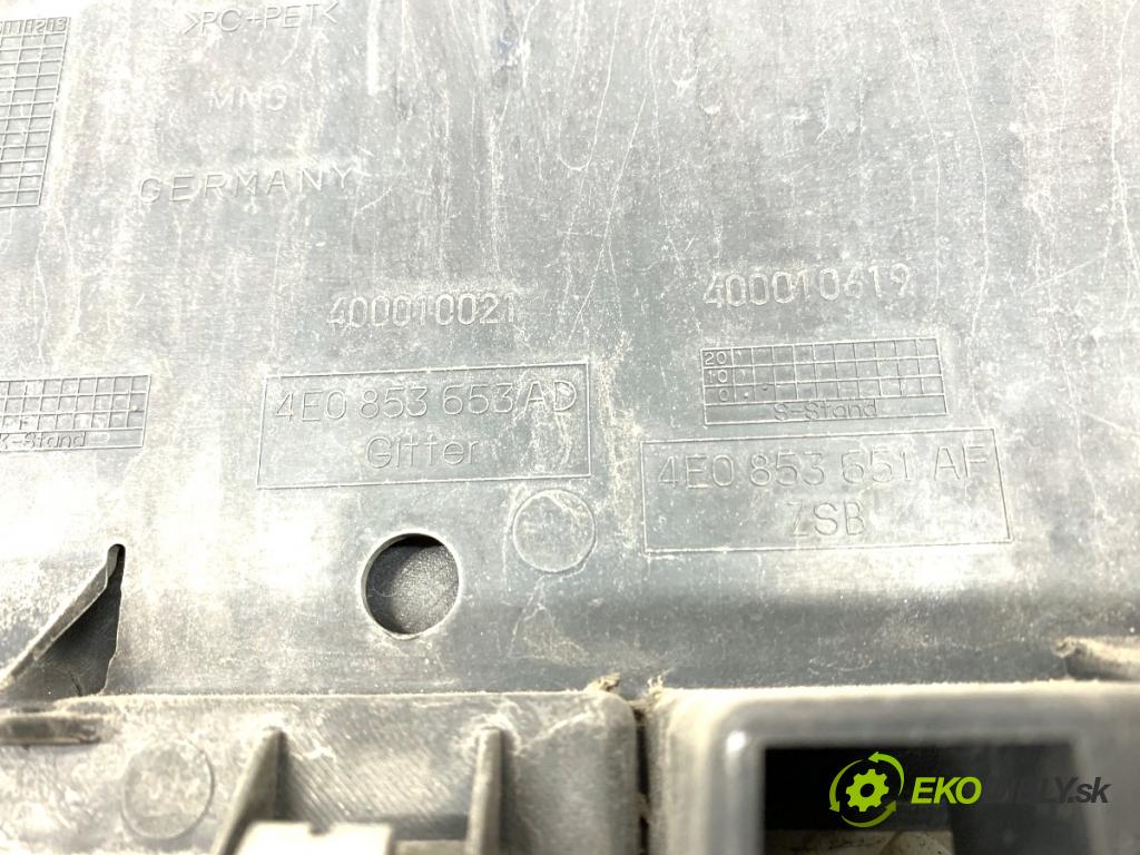 AUDI A8 D3 sedan 2003 202 kW 4.0 TDI quattro 3936 Mriežka maska 4E0853653AD (Mriežka predná (maska chladiča))