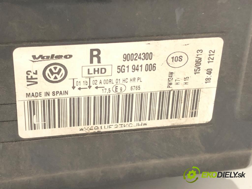 VW GOLF VII liftback 2013 77 kW 1.2 TSI 1197 světlomet pravý přední část 5G1941006