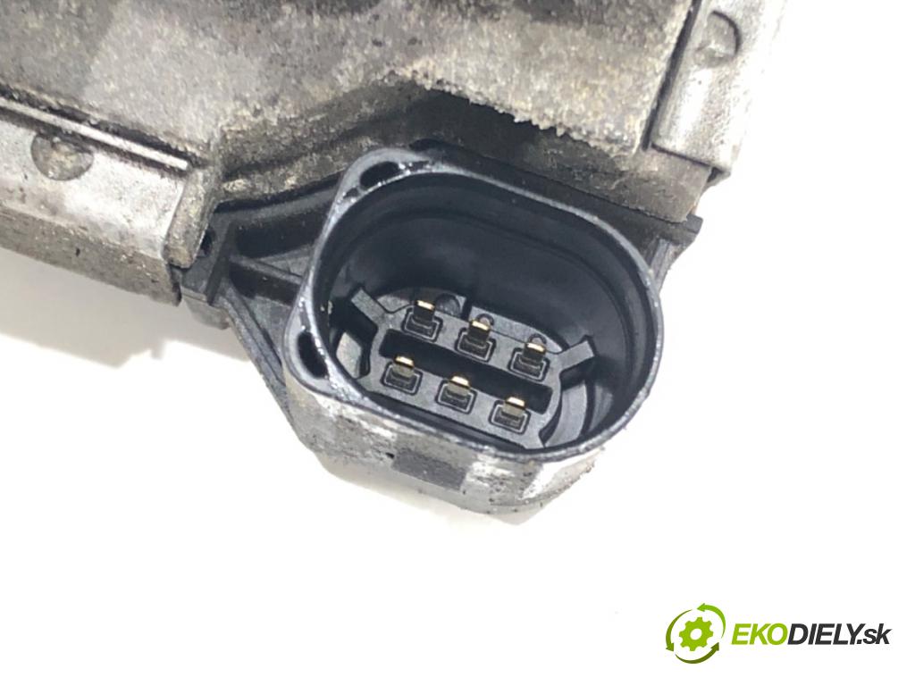 VW GOLF VII (5G1, BQ1, BE1, BE2) 2012 - 2022    1.2 TSI 77 kW [105 KM] benzyna 2012 - 2017  Škrtiaca klapka 03F133062B (Škrtiaca klapka)