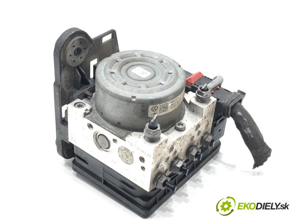 VW GOLF VII liftback 2013 77 kW 1.2 TSI 1197 Pumpa ABS 5Q0614517R (Pumpa ABS)