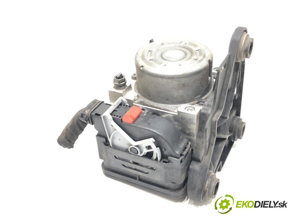 VW GOLF VII liftback 2013 77 kW 1.2 TSI 1197 Pumpa ABS 5Q0614517R (Pumpa ABS)