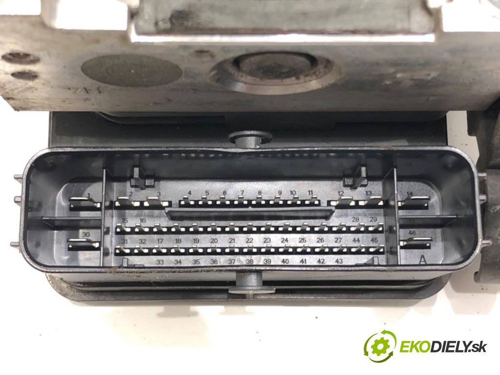 VW GOLF VII liftback 2013 77 kW 1.2 TSI 1197 Pumpa ABS 5Q0614517R (Pumpa ABS)