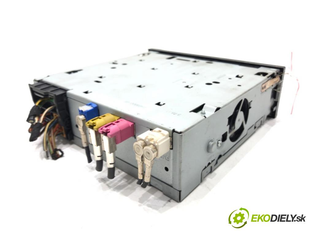 VW GOLF VII (5G1, BQ1, BE1, BE2) 2012 - 2022    1.2 TSI 77 kW [105 KM] benzyna 2012 - 2017  čítač navigácie 5G0035846A (Elektrosúčasti ostatné)