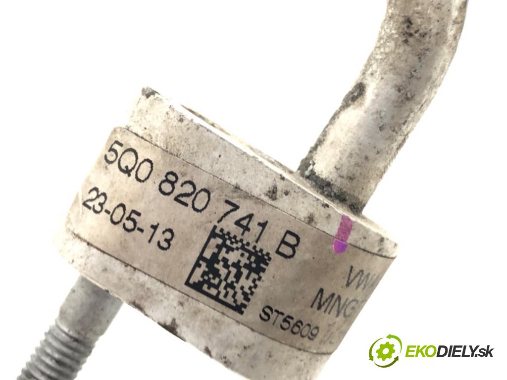 VW GOLF VII (5G1, BQ1, BE1, BE2) 2012 - 2022    1.2 TSI 77 kW [105 KM] benzyna 2012 - 2017  rúrka klimatizácie 5Q0820741B (Rúrka klimatizácie)