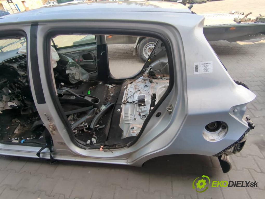 TOYOTA YARIS (_P13_) 2010 - 2022    1.3 (NSP130_) 73 kW [99 KM] benzyna 2011 - 2022  KAROSERIA ČTVRŤÁK blatník zadní část levý pravý práh střecha PODŁUŻNICA levý pravý