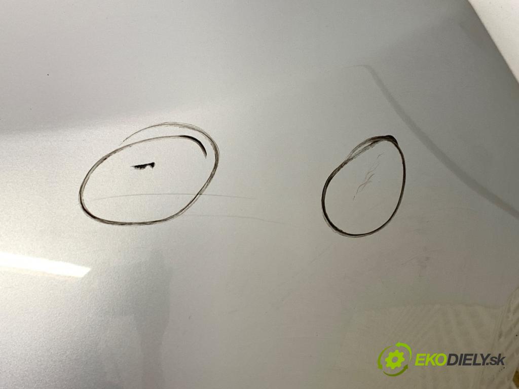 TOYOTA YARIS III liftback 2016 73 kW 1.3 (NSP130_) 1329 nárazník zadní část (Ostatné)