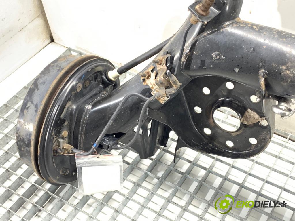 TOYOTA YARIS (_P13_) 2010 - 2022    1.3 (NSP130_) 73 kW [99 KM] benzyna 2011 - 2022  výztuha zadní část
