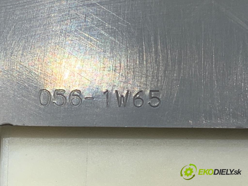 TOYOTA YARIS III liftback 2016 73 kW 1.3 (NSP130_) 1329 Prepínač okien  (Prepínacie páčky pod volantom)