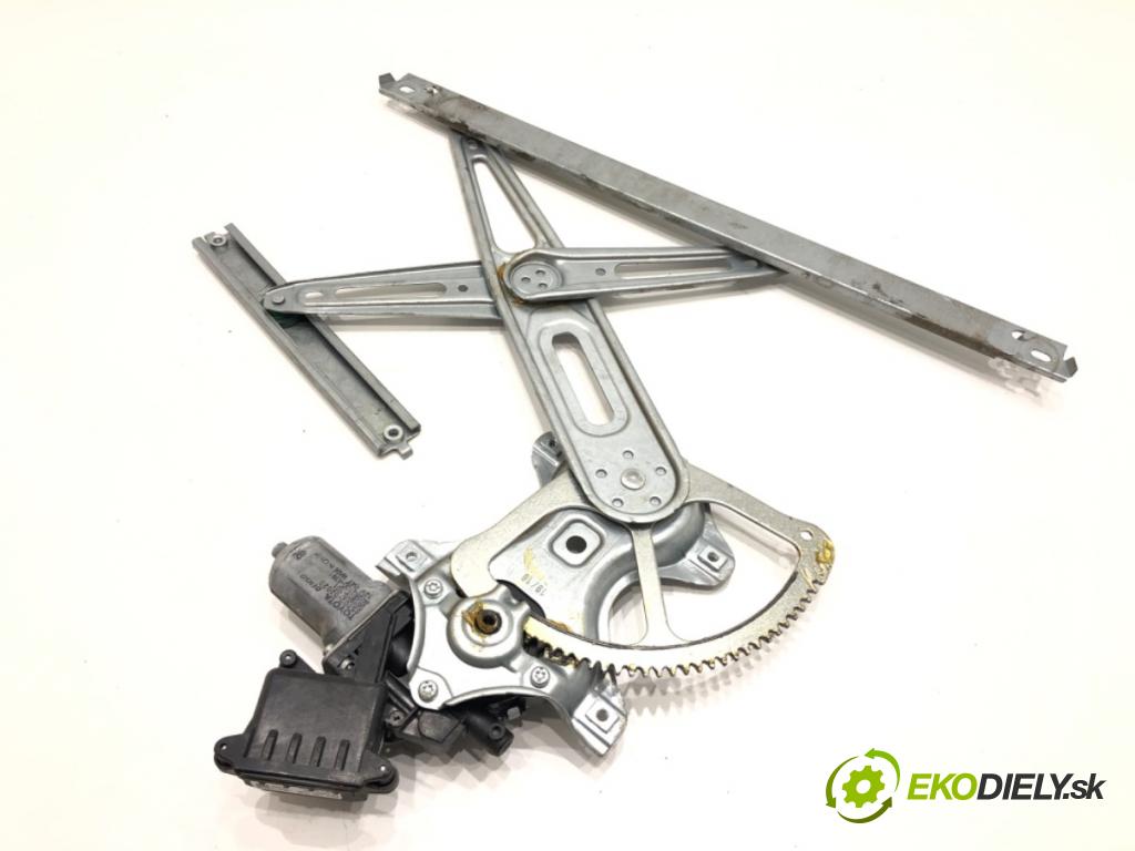 TOYOTA YARIS (_P13_) 2010 - 2022    1.3 (NSP130_) 73 kW [99 KM] benzyna 2011 - 2022  mechanismus okna levý přední část 85702-02020