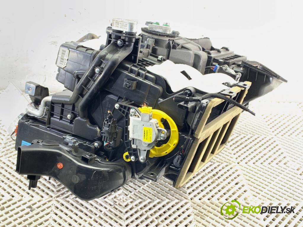 HYUNDAI KONA SUV 2020 150 kW EV  Výhrevné teleso, radiátor kúrenia  (Radiátor kúrenia)